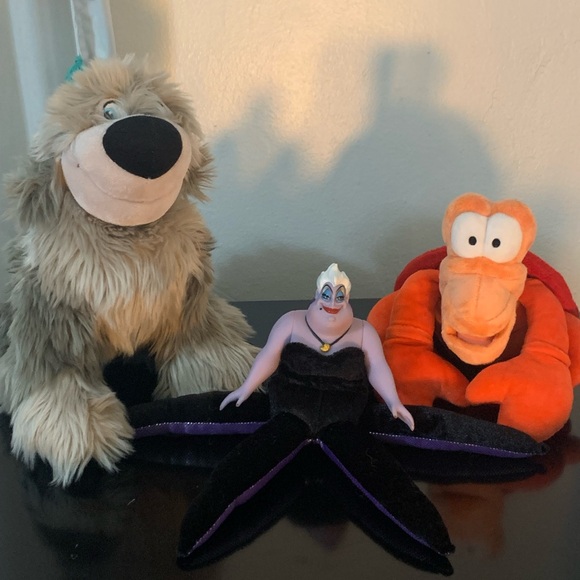 Disney Other - The Little Mermaid characters toy bundle.